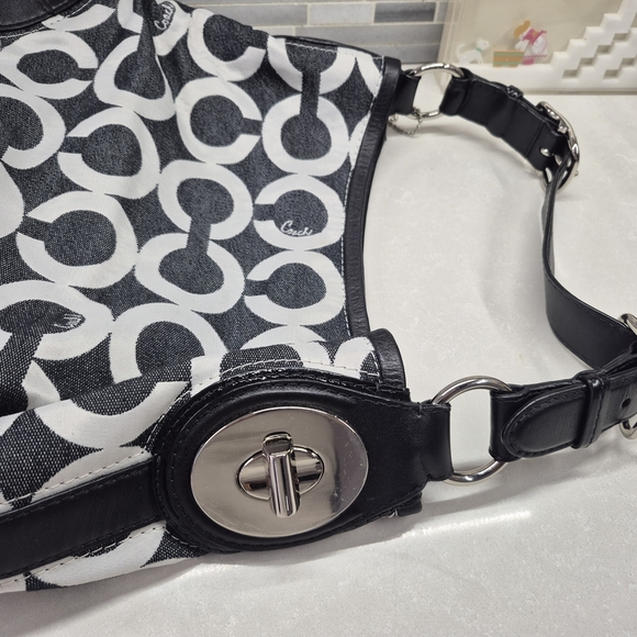 Coach  Peyton Op Art Black and White Women's Bag - Picture 4 of 16